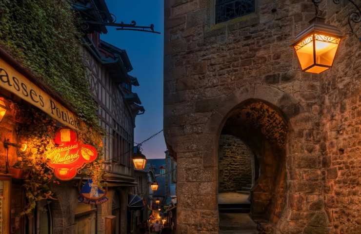 Mont-Saint-Michel de nuit